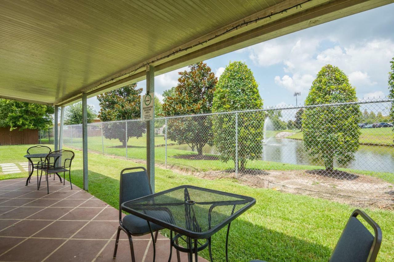 Trident Inn & Suites, Baton Rouge (Adults Only) Prairieville Esterno foto